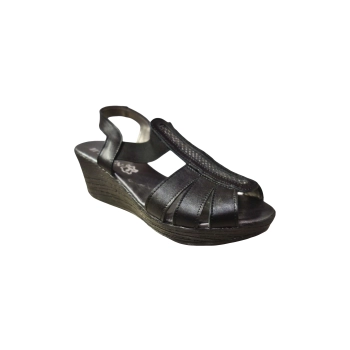 Skórzane sandały Natalii czarne koturn 5cm 37