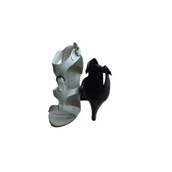 BnW białe sandały na obcasie, gladiatorki, ob.9cm rozmiar 37