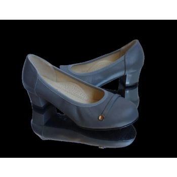 BnW Skórzane popielate czółenka o tęgości H2